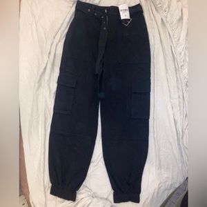Black cargo pants NWT